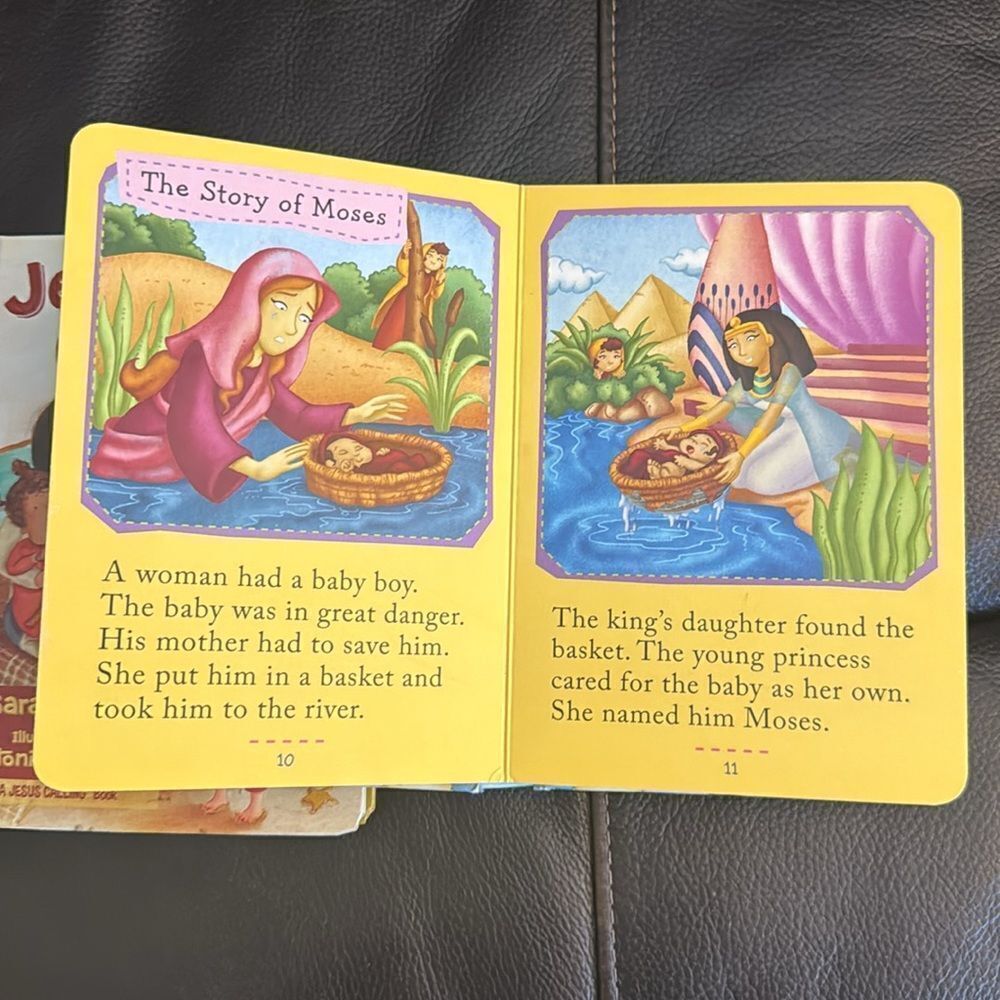 Religious Book Bundle. 2 Board Books. Jesus Calling for little ones. - Picture 6 of 6